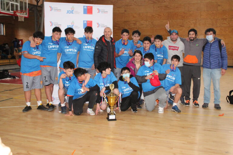 Equipo Sub 14 de Balonmano escolar de Quemchi representará a la región en el nacional de los Juegos Deportivos Escolares