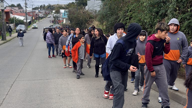 Simulacro de terremoto y tsunami fortaleció la preparación de la comunidad educativa de Quemchi